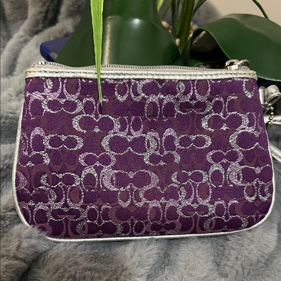 Coach Signature Y2K Lurex Purple and Silver Patterned Wristlet EUC retail $149 - Picture 3 of 8